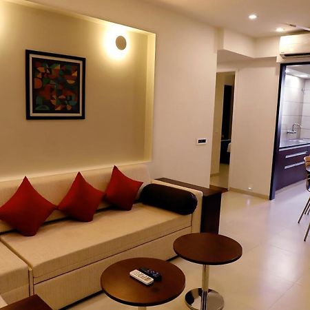 Quality Inn Patria Suites, Rajkot Εξωτερικό φωτογραφία