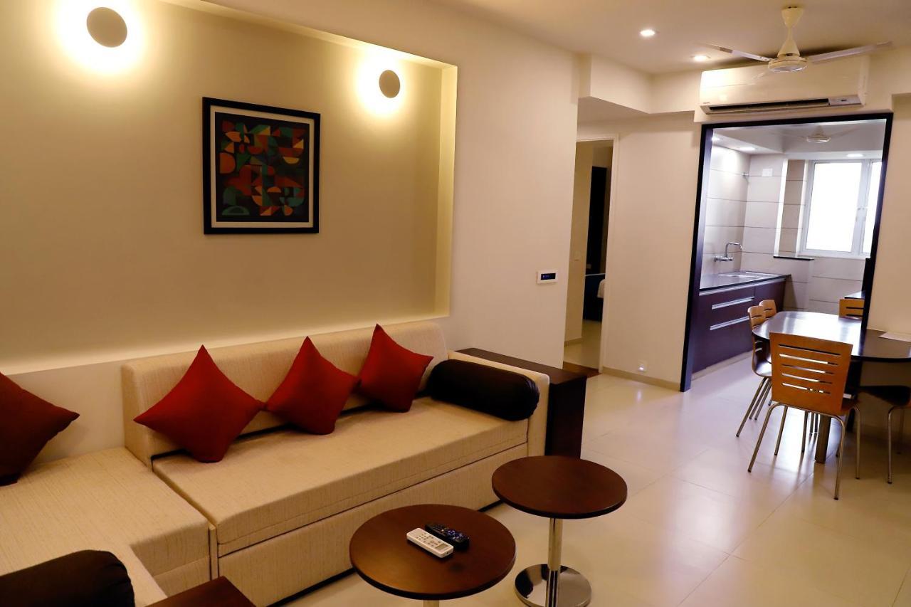 Quality Inn Patria Suites, Rajkot Εξωτερικό φωτογραφία