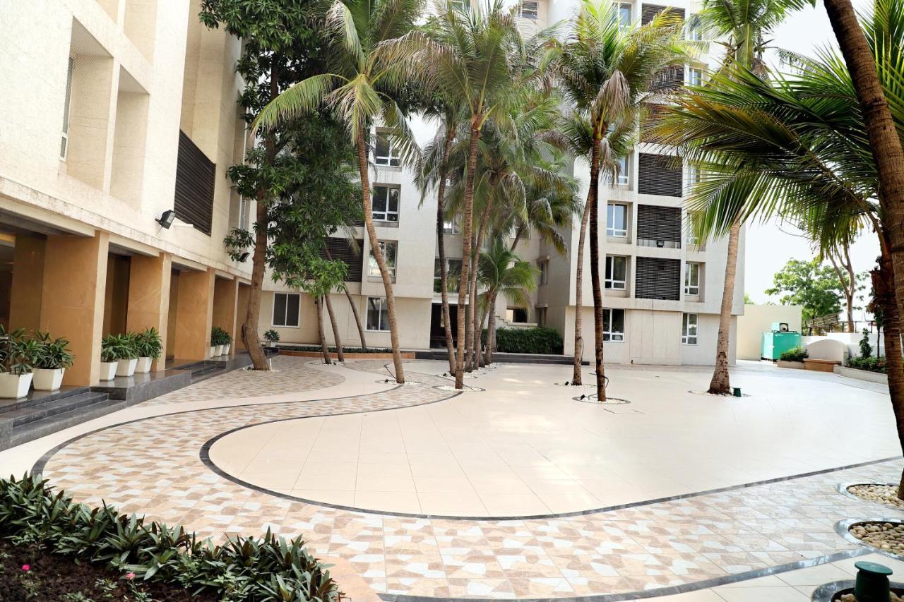 Quality Inn Patria Suites, Rajkot Εξωτερικό φωτογραφία