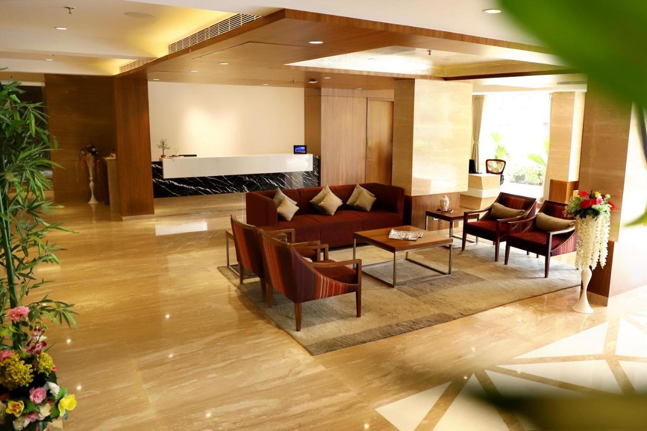 Quality Inn Patria Suites, Rajkot Εξωτερικό φωτογραφία