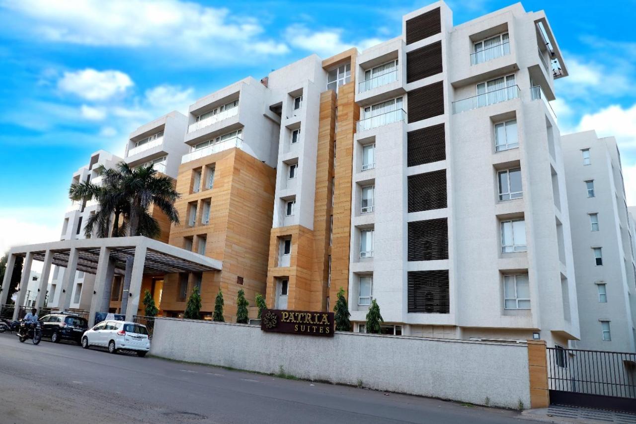 Quality Inn Patria Suites, Rajkot Εξωτερικό φωτογραφία